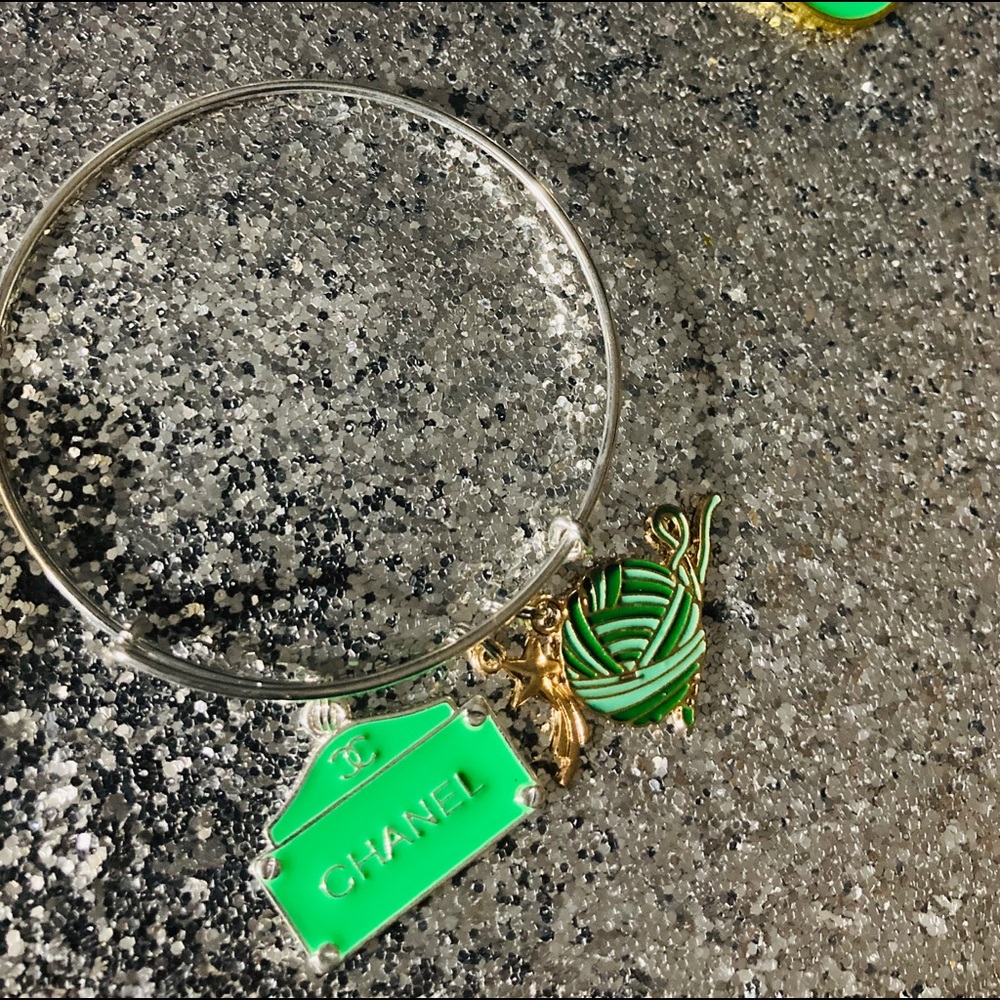 Bracelet